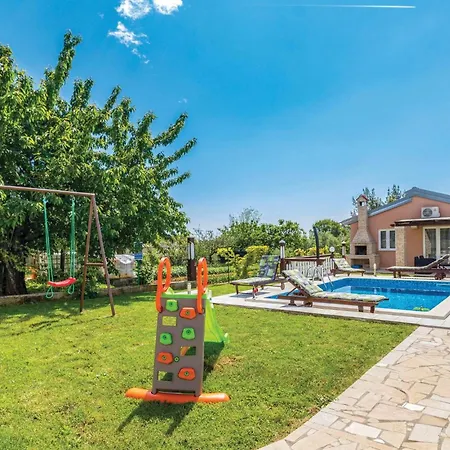 Stunning In With Private Swimming Pool, Be Inside Or Outside Σπίτι διακοπών